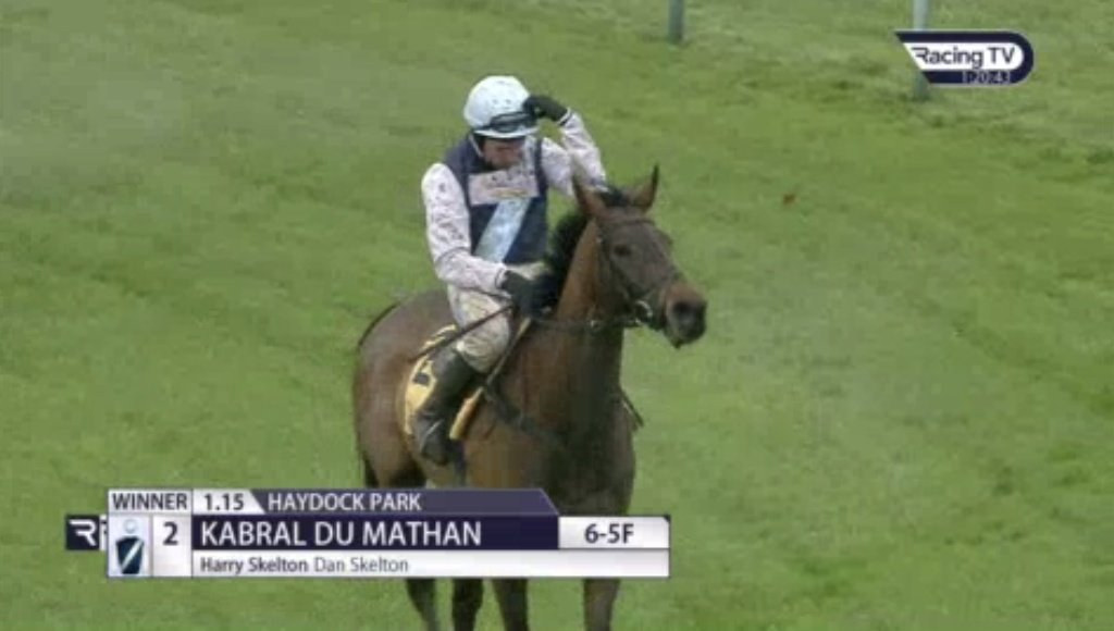 WWWoodzy92's tweet image. Short price but my word has Kabral Du Mathan bolted up there 😂

Skeltons on the board for Betfair Chase Day 🥇✅️

Blew them all away there 💨💨💨