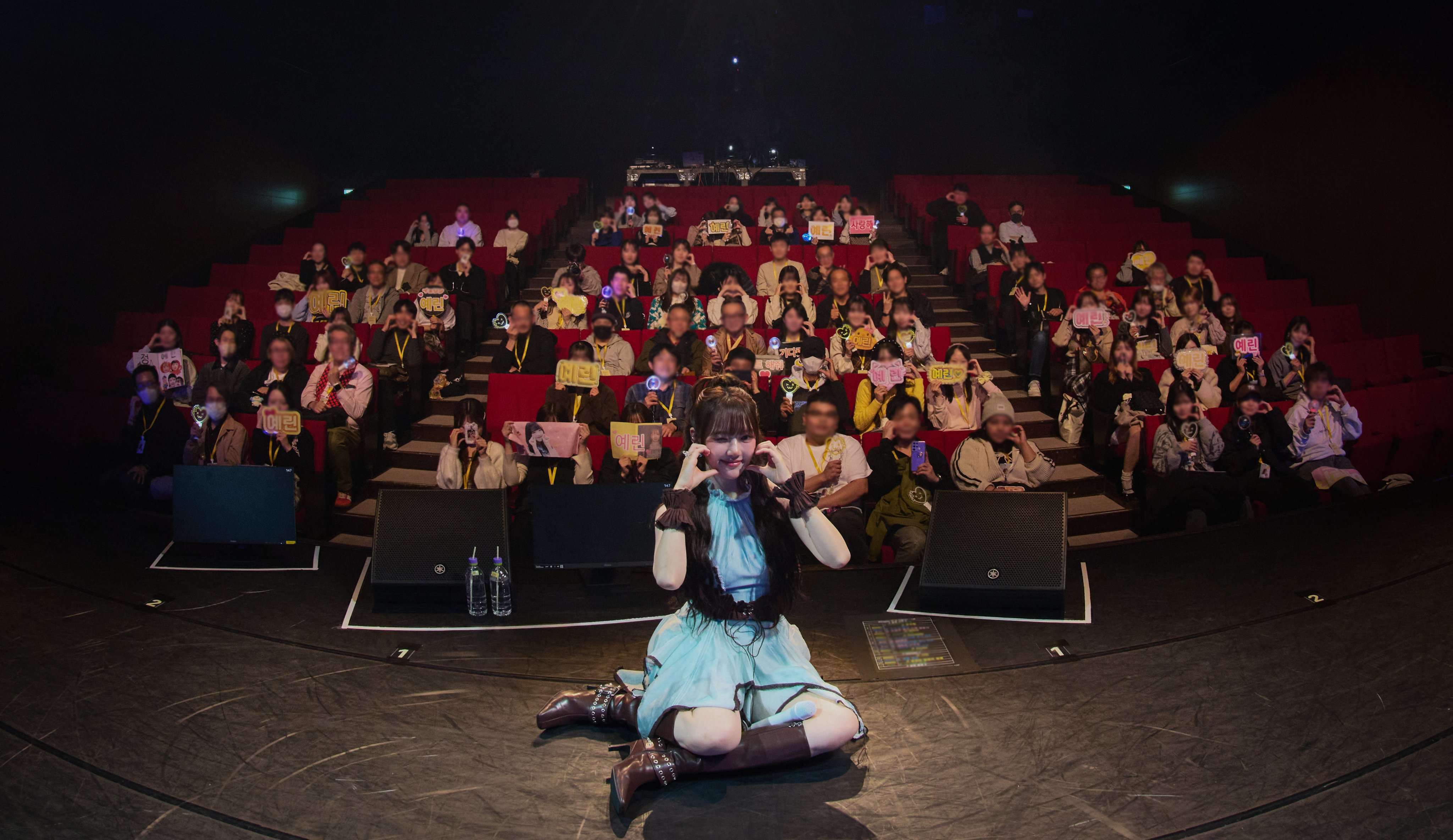 G6XLmi4agAAI2f_?format=jpg&name=4096x4096