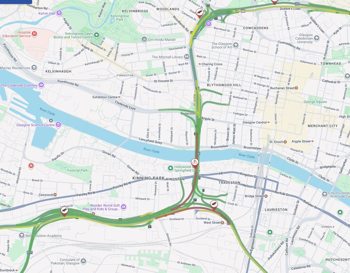 trafficscotland's tweet image. UPDATE❗⌚ 13:25
 🛣️#M8  Kingston Bridge (E)
⚠️One lane remains restricted on the Kingston Bridge due to a broken down vehicle

🚗Traffic is coping well with minimal delays

❗️#UseCaution on approach 

@SWTrunkRoads