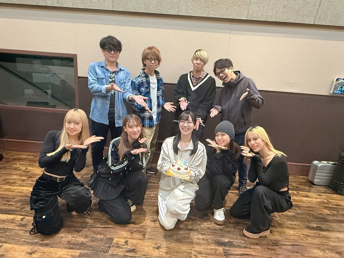 前島亜美_Official tweet media