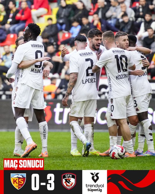 G6XM43BXQAAqlN1?format=jpg&name=small