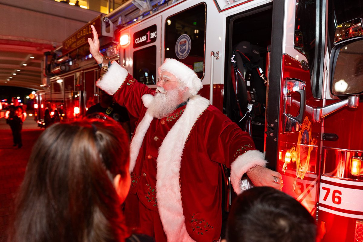 Vince Lago tweet media