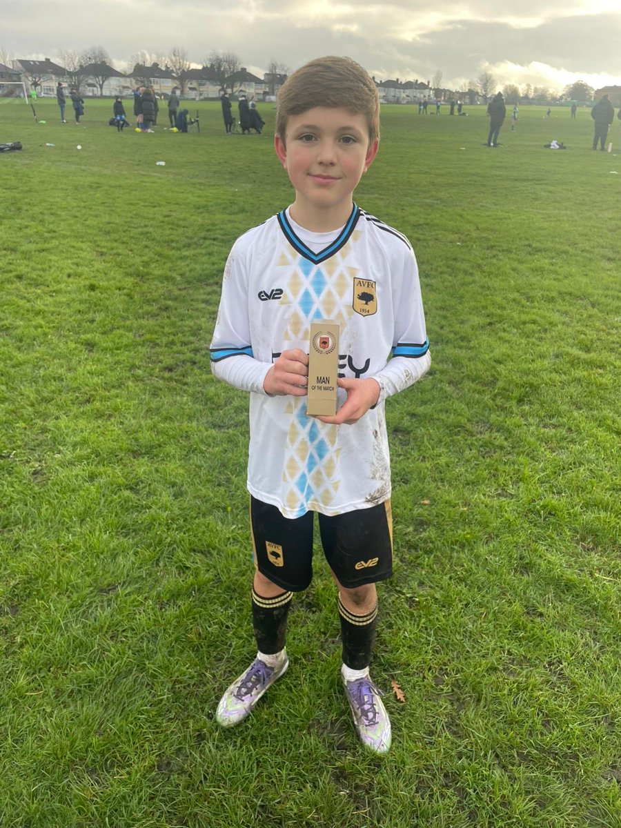 Total domination from start to finish in the County Cup.
Boys were excellent — the passing was sharp all game and the football was a great watch.
MOM goes to Ethan… that left foot was on fire today! 💫🔥
#UpTheVilla