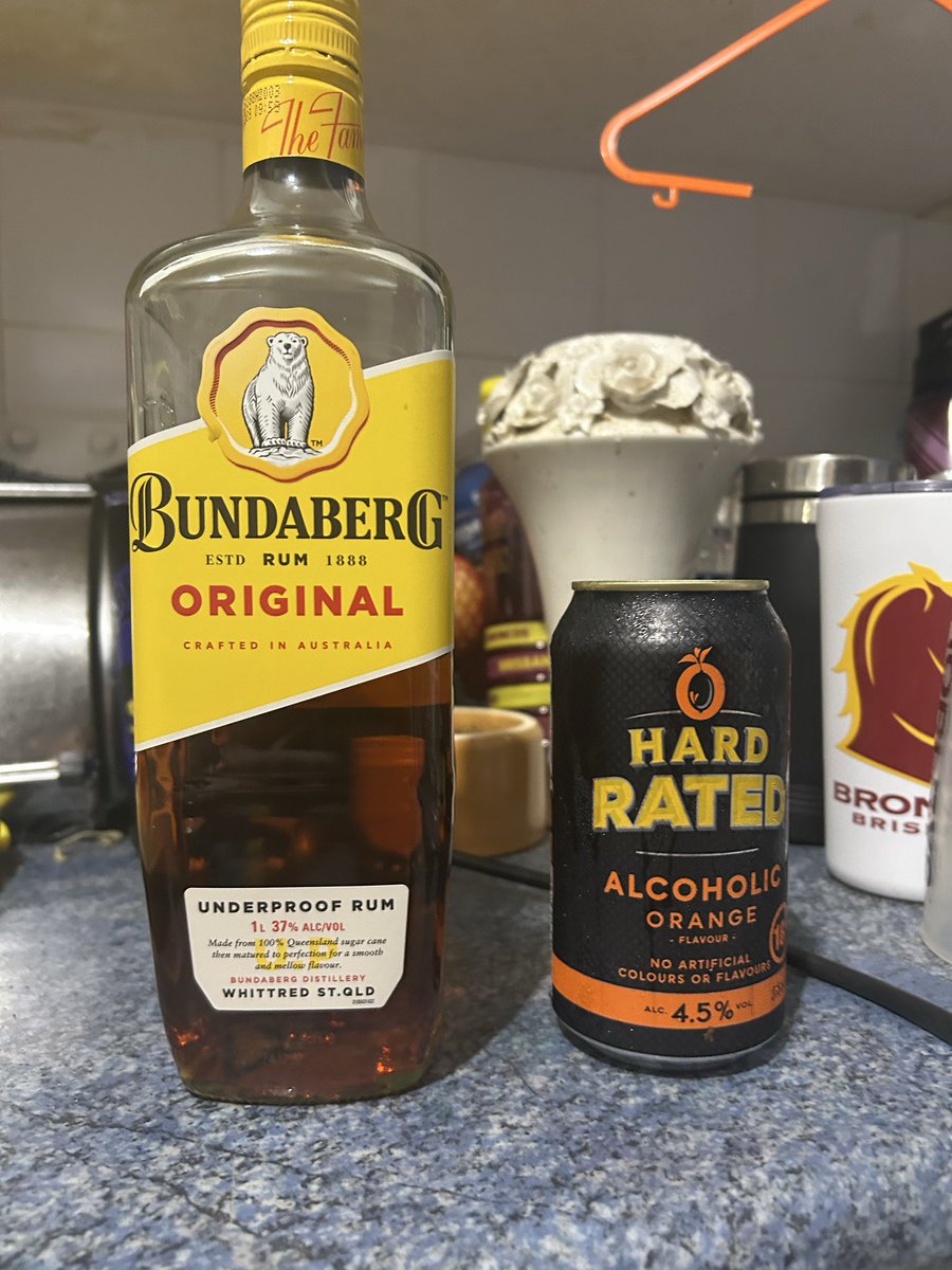 MichaelGausden's tweet photo. Relaxing Saturday night in Australia https://t.co/7g9kTzy2Rp