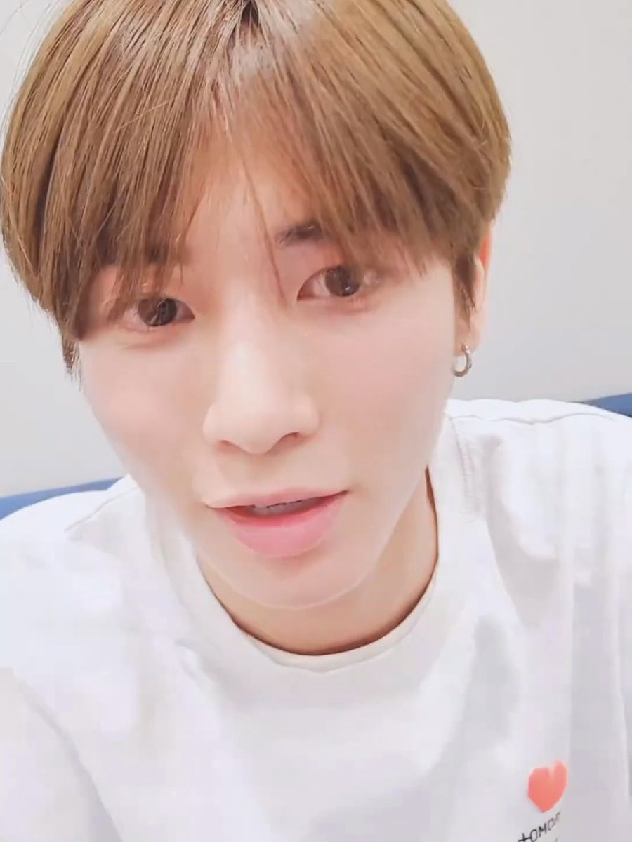 시간은 거꾸로 간다..아 눈물나 

251122                            191221