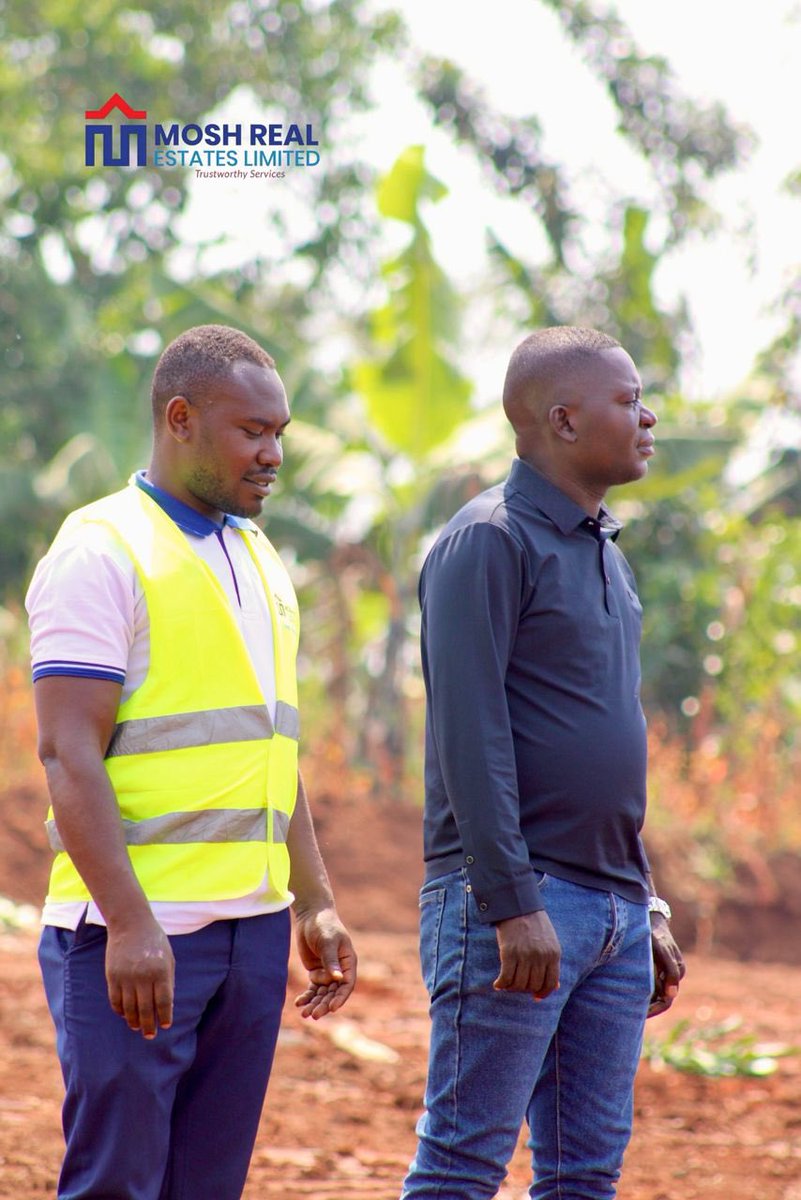 moshrealestates's tweet image. Our team is on ground—inspecting, verifying, and ensuring every property meets the Mosh Real Estates standard.
Your dream land starts with a trusted field team. 🌍🏡
#MoshRealEstatesLtd #OnGround #PropertyExperts #ReliableRealE