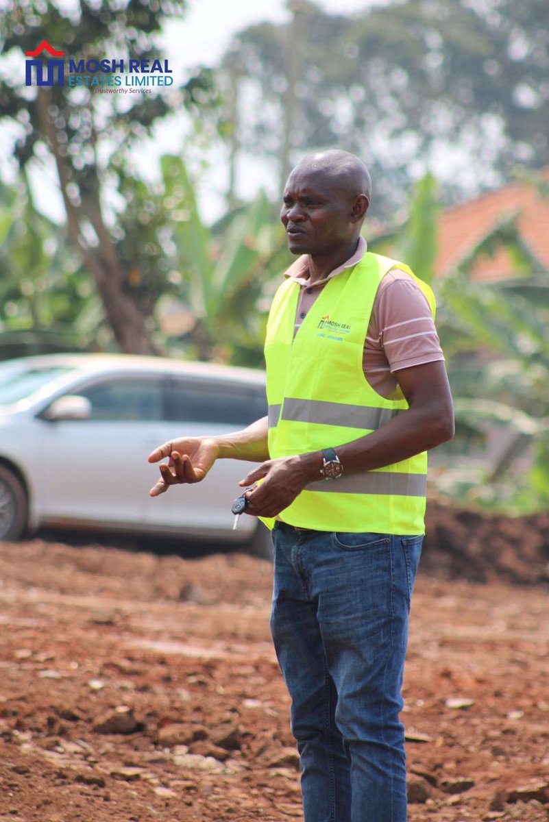 moshrealestates's tweet image. Our team is on ground—inspecting, verifying, and ensuring every property meets the Mosh Real Estates standard.
Your dream land starts with a trusted field team. 🌍🏡
#MoshRealEstatesLtd #OnGround #PropertyExperts #ReliableRealE
