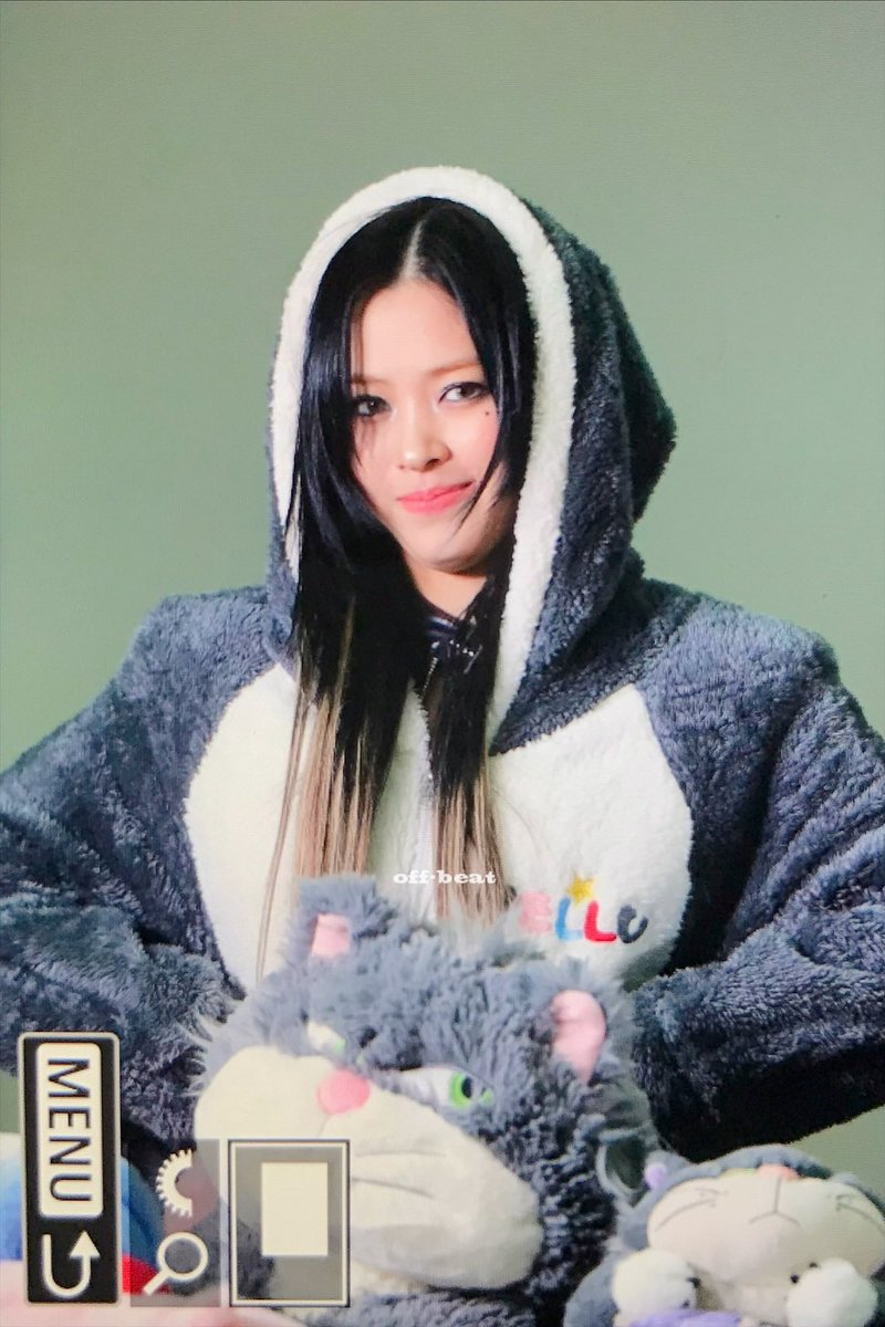 Offbeat_RJ's tweet image. 251122 #ITZY #있지 #RYUJIN #류진 @ITZYofficial