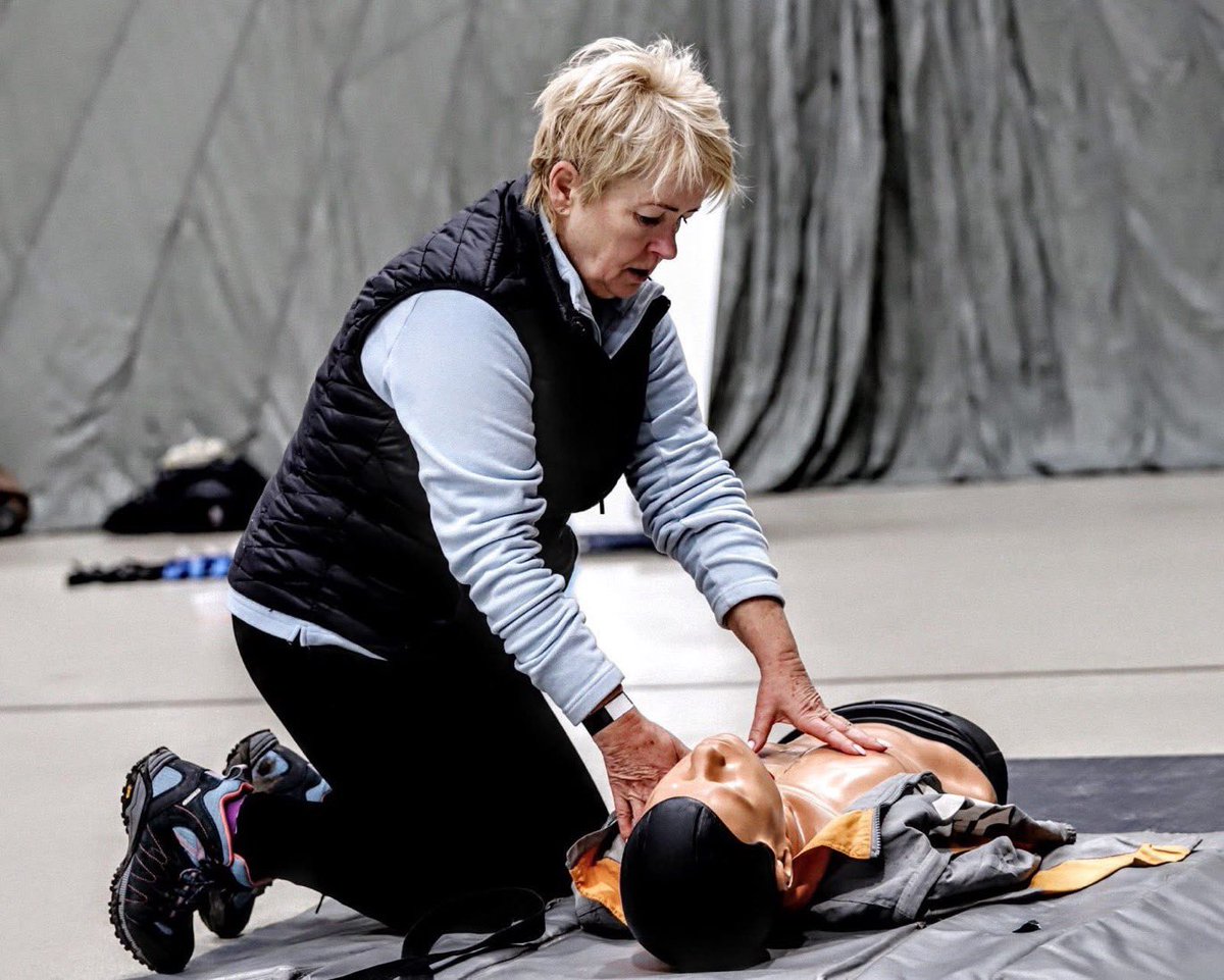 _6BPD_'s tweet image. ▪️Obecnie w batalionach #6BPD trwa dla Was Powszechne Dobrowolne Szkolenie Obronne. 🫵 #PDSO

Więcej 👇
facebook.com/share/p/1K2NCu…