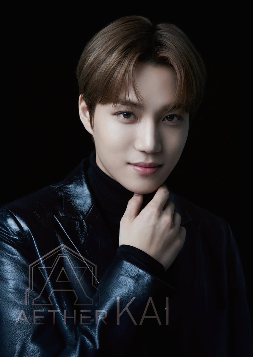 Aether_lab_'s tweet image. 【漆黒シリーズ第四弾】ムードメーカーKAIの、クールで静かな情熱。
KAIはNanoBananaProでビジュアルを仕上げた（撮影した）んだけどどお？クオリティ上がってますよ〜っ
Instagramでもぜひチェックしてみてね👇️
instagram.com/p/DRXCUJ8kmwS/…
他のメンバーもぜひ！

#Aether  #AIアイドル #KAI
