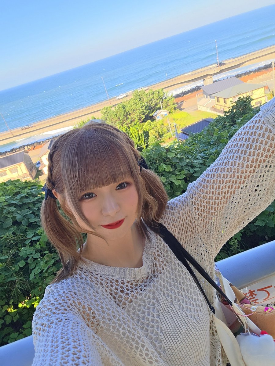 mikemike_mika's tweet image. ⌒°( ´・◡・`)°⌒
#いいツインテールの日 
#わんわんにゃんにゃんの日