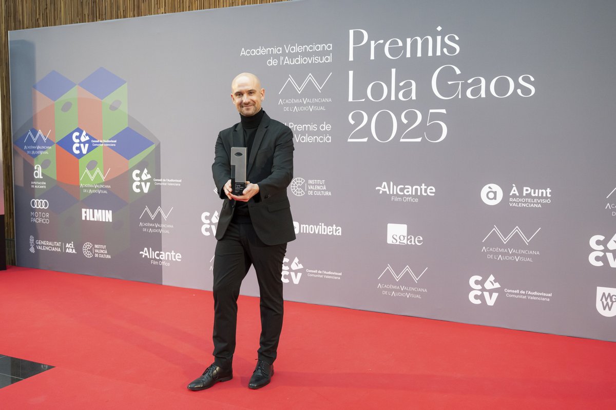 🎬 Premi a la millor cançó original
“Caminar el tiempo”, composta per Blanca Paloma, Luis Ivars i José Pablo Polo per al film “Parecido a un asesinato”, és la guanyadora de la VIII edició dels Premis Lola Gaos.