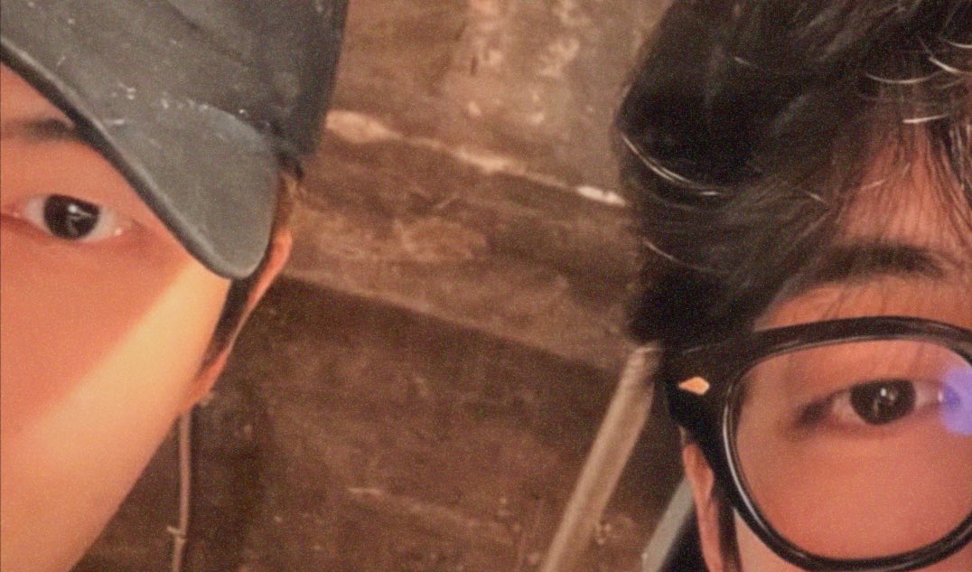 detailsofkth's tweet image. taehyung with joonie