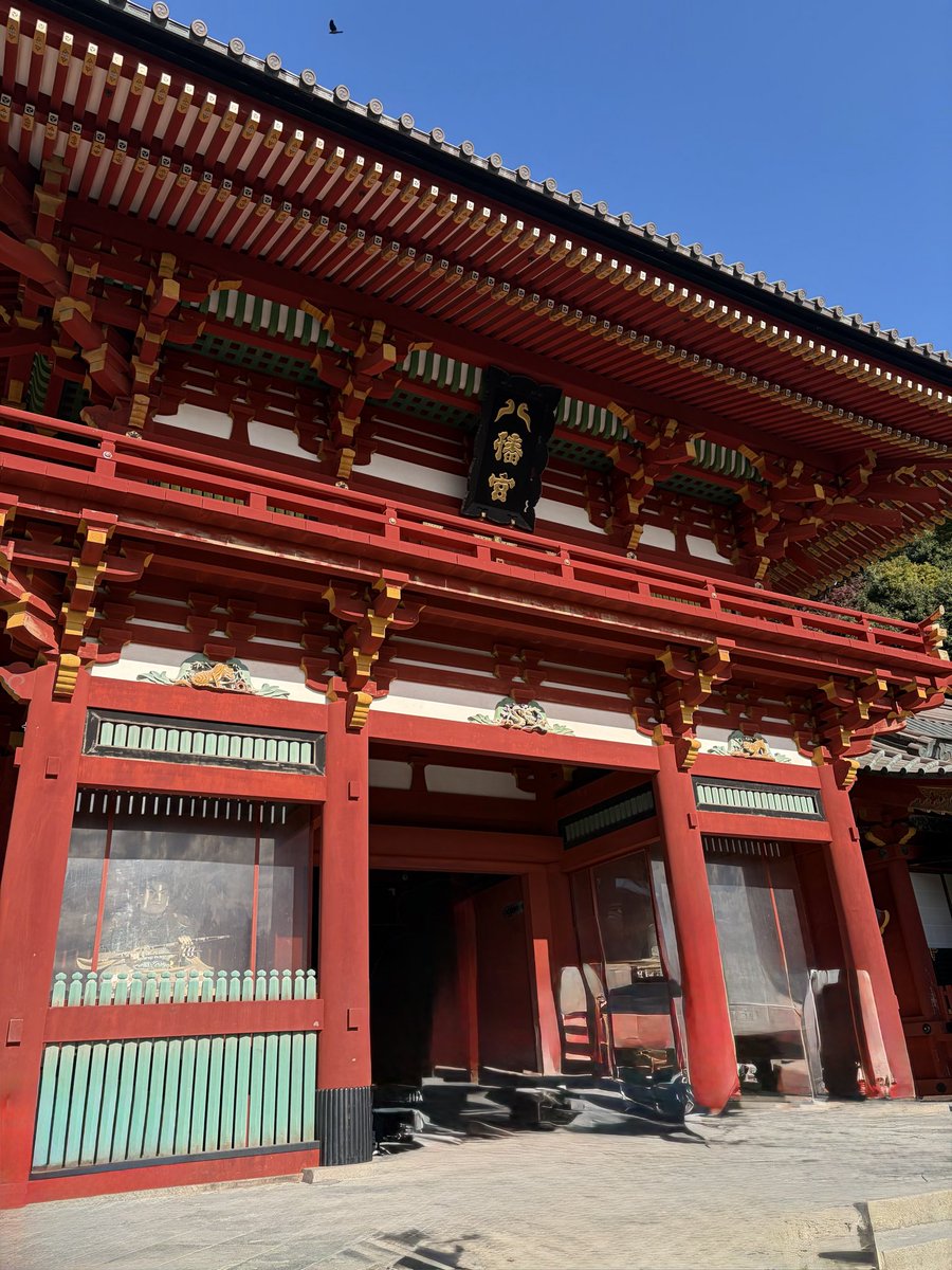kikuri1's tweet photo. 本日は、横浜に住む友人に会うために鎌倉～横浜の旅をしてきました🚃

連休初日のせいなのか、どこ行っても激混みでしたが、楽しかったー！

 #鶴岡八幡宮
 #鎌倉
 #中華街
 #赤レンガ倉庫
 #クリスマスマーケット https://t.co/VZqZffT7ns