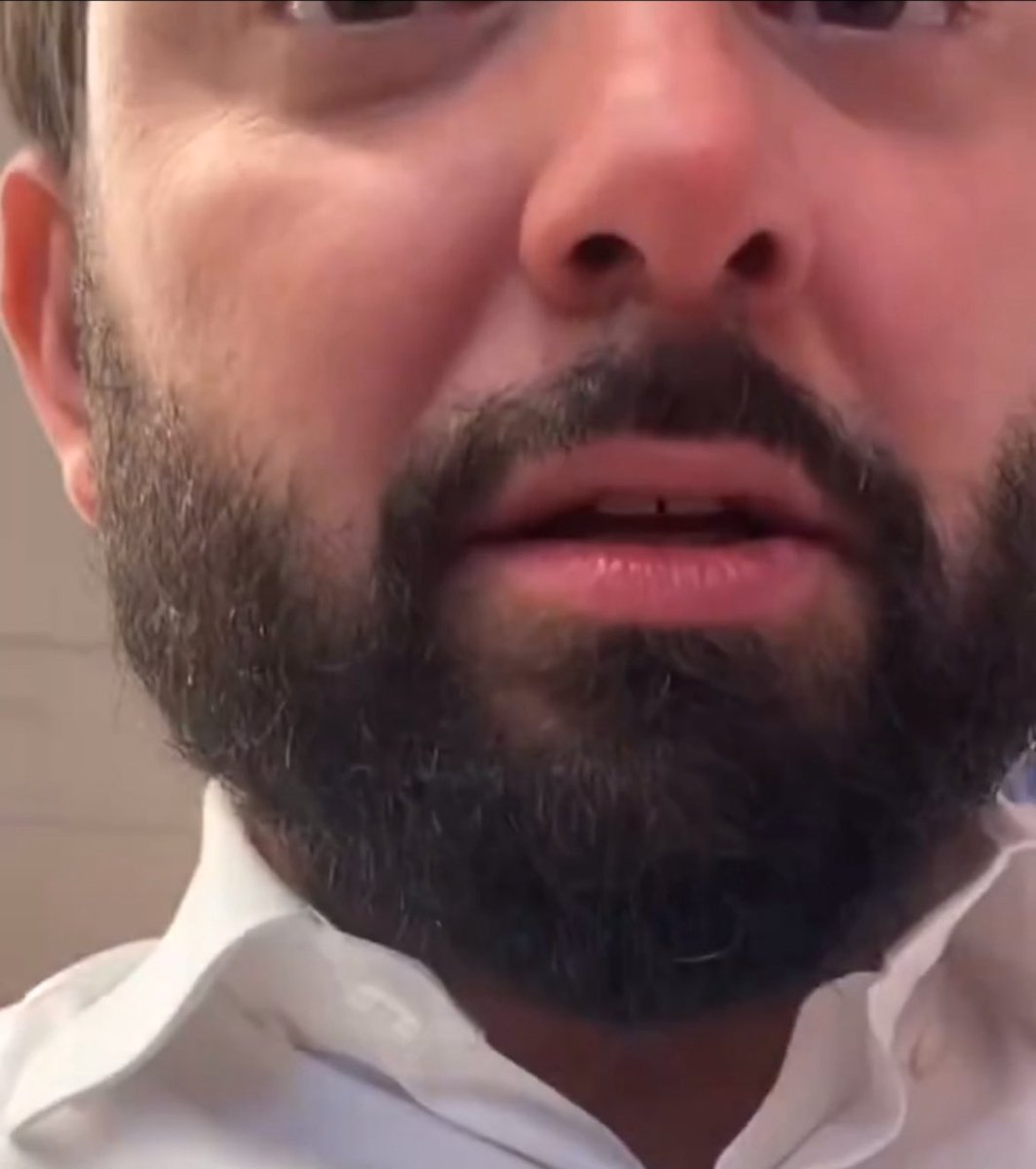 Nunca vi una sonrisa desdibujarse tan rápido