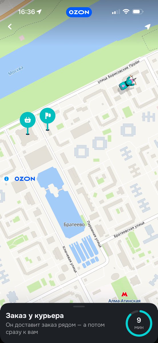 Охуительная логистика у Озона

Точка с корзиной — даркстор, откуда курьер с нашими заказами стартовал. Точка с флажком, мимо которой курьер просвистел, — я

И ведь никак нельзя было закинуть сначала мой заказ мне, а потом поехать в ебеня. Озон велит творит дичь, курьер выполняет