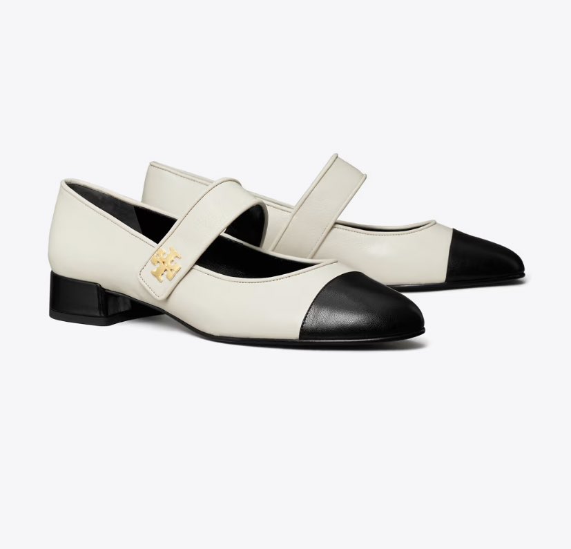 jhi_i's tweet photo. Tory burch ✨
- السعر : 855 ريال
- الشحن الدولي لاحقاً..
للطلب 🛍️ #وسيطة
 https://t.co/lSb9whj7Iy https://t.co/AVOWwOs12Q