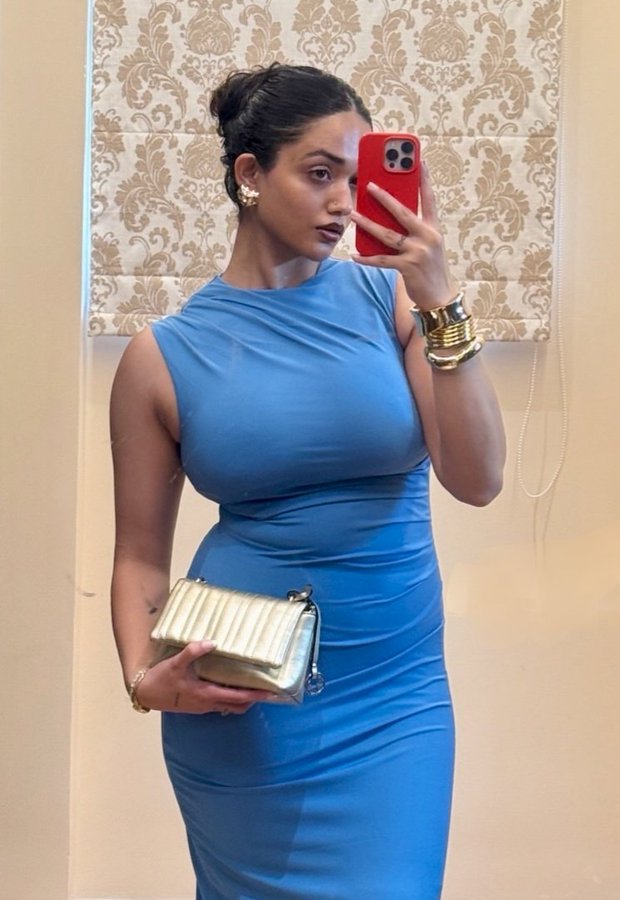 G6XS1WSa0AA9EBy?format=jpg&name=900x900