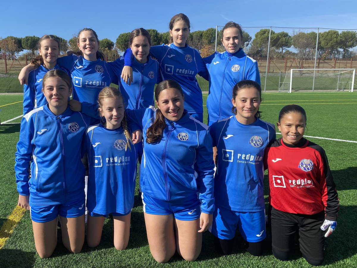 Infantil Femenino

❌6 pases
✅Colocación
✅Salida de balón

Muy buenas salidas de balón, sin renunciar a nuestro juego y generando ocasiones. Sin embargo, nos vuelven a penalizar de más los errores. Seguimos aprendiendo y disfrutando💙

<a href="/CDVicalvaro/">C.D. Vicálvaro ⚽️</a>