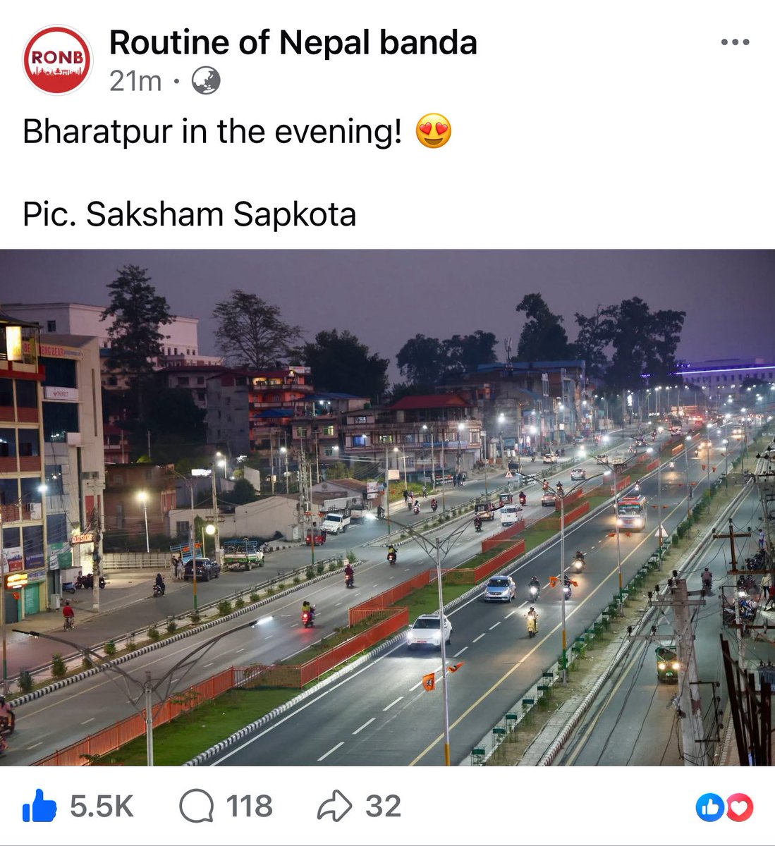 उज्यालो भरतपुर योजना अन्तर्गत दोस्रो चरणमा सम्पन्न १२६ किमीमा स्मार्ट सडक बत्ति, ८३ हाई मास्ट र मिनी मास्ट।
साथै पहिलो चरणमा महानगरका ८० किमीमा स्मार्ट सडक बत्ति र ८ वटा हाईमास्ट जडाई भई हाल सम्म दुई चरण गरि महानगर भित्र २०६ किमी सडक बत्ति र ९१ वटा चोकहरूमा हाईमास्ट जडान भयो।