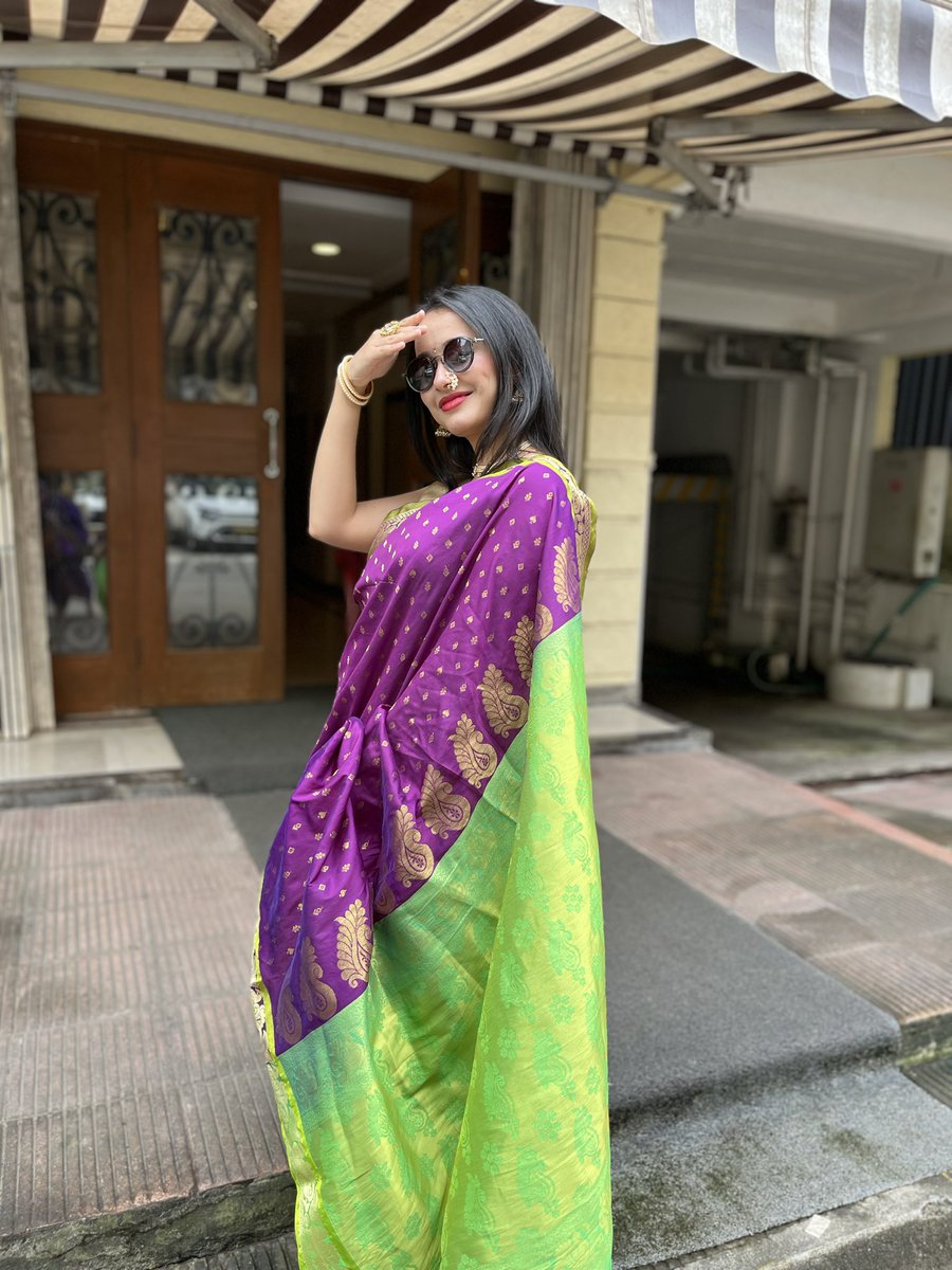 shrutikaindia's tweet photo. So far, 2025 has been kind. 39 days left and I know there’s more in store. Grateful for the journey, excited for what’s ahead..
Throwback to September’s #Marathi #mulgi moment. 🌼
#grateful #lifeofareporter https://t.co/jDP29zdLiZ