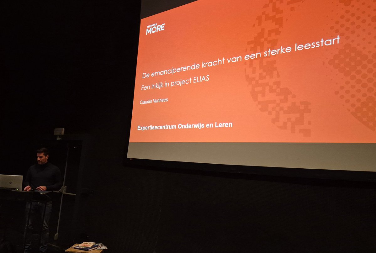 AnDeMoor's tweet image. De emanciper.kracht v. lees- en taalvaardigheid+alg. kennis verhogen vanaf de kleuterklas: het kán, toont @ClaudioVanhees @BibPermeke aan. Ik ben fan (als ondervoorzitter vh #Leesoffensief)! #ELIAS #ELODIE @mariekesmeyers @timsurma @NabillaAitDaoud @GuntherVanNeste @Zu_Demir