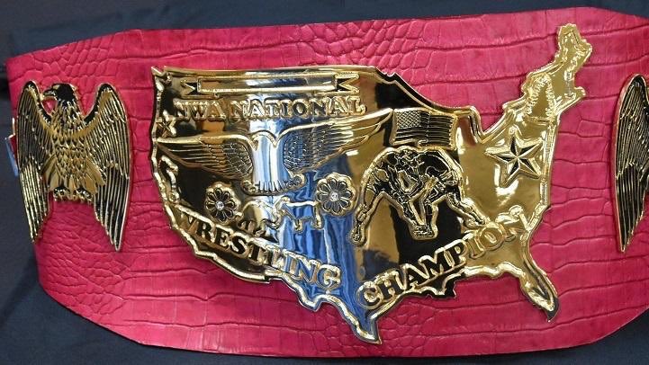 Vous voyez qui prendre le AEW National Championship ce soir ? 

J’ai trois préférences de mon côté : 

Ricochet, Mike Bailey ou alors Jay White s’il fait un retour surprise pendant le Casino Gauntlet