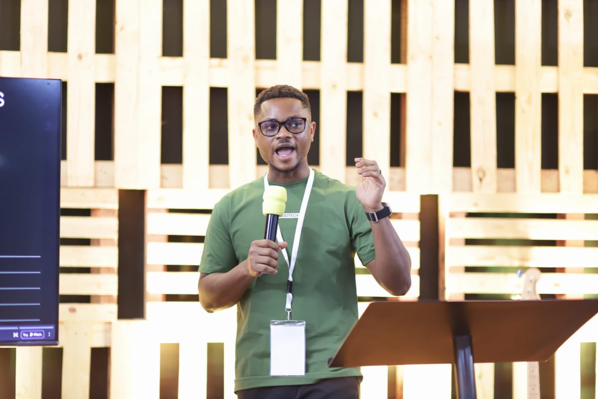YawAntwiOwusu's tweet photo. An afternoon well spent and a great project launched by @jmsbaduor and the team to empower more faith driven tech professionals.

You can apply for scholarship or be a mentor of @Exodtech at https://t.co/e3S1VnwAiS. https://t.co/SYtsJnaJz8