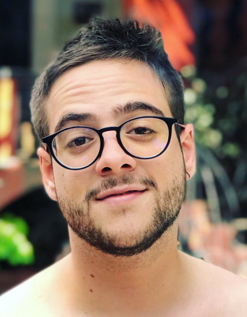 javiernegre10's tweet image. Se llama @abrahamendieta, es español y hace unos años el narcogobierno de AMLO le reclutó en México para hacer propaganda.  Y ya saben cómo pagan en ese país y lo sucio que está el dinero. Aprendió de su jefe Iglesias en saquear dinero de gobiernos socialistas y fue el enlace…