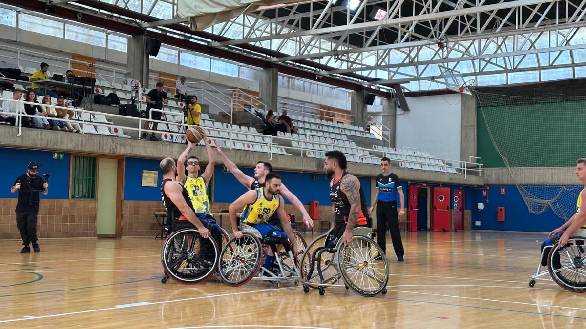 📊 𝗙𝗜𝗡𝗔𝗟
Econy Gran Canaria 45 – BSR Amiab Albacete 60
1Q: 8/17 | 2Q: 30/31 | 3Q: 39/46 | 4Q: 45/60

Partido muy exigente ante uno de los rivales más fuertes de la liga. El Econy compitió y mostró carácter, pero el acierto de Albacete decantó el duelo.

💛💪 #VamosEcony #BSR