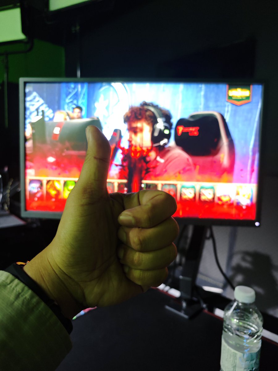 johnxfire tweet media