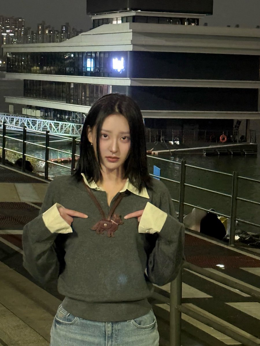 h1hwiseo's tweet image. 📸 H1-KEY ig update:

🥱🍟

—— #H1KEY #하이키 #HWISEO #휘서