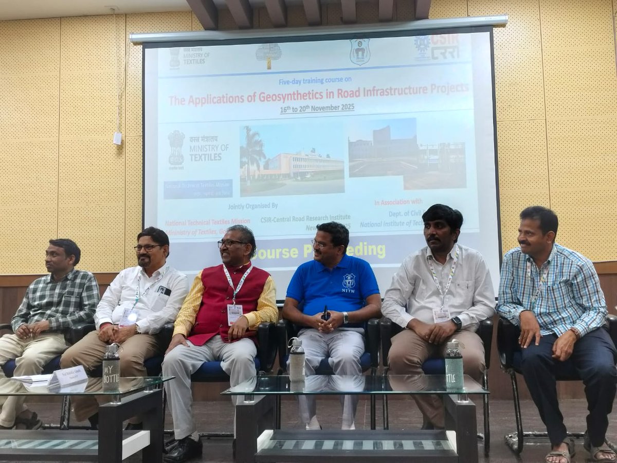 CSIRCRRI's tweet photo. Closing ceremony !!
#SkillDevelopment #Training
On "The Applications of #GeoSynthetics in #Road #Infrastructure Projects" By
@CSIRCRRI funded by
#NTTM Min.of Textiles, GoI for Students of
National Institute of Technology(#NIT), Warangal https://t.co/JK4zmsutSx
