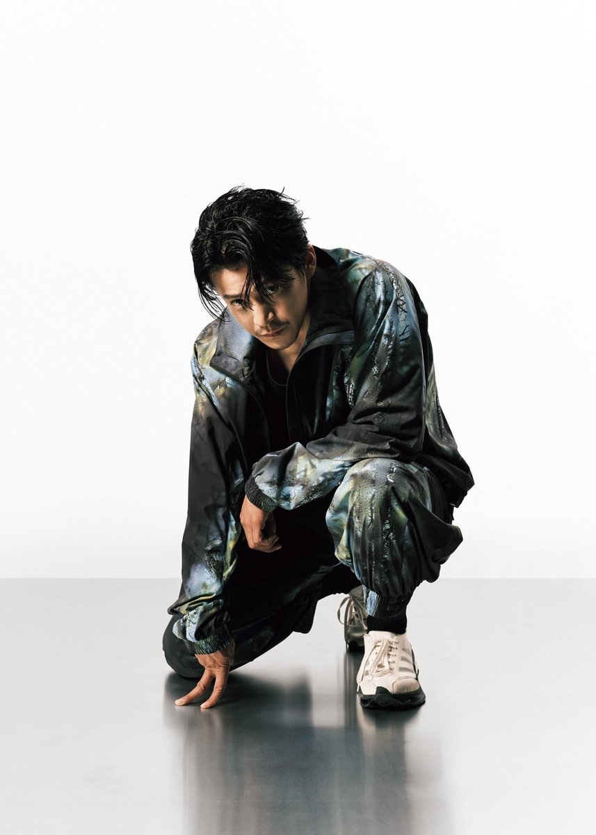 朝から 推しさまカッコよすぎ〰️💕 今では社長👍✨ #小栗旬