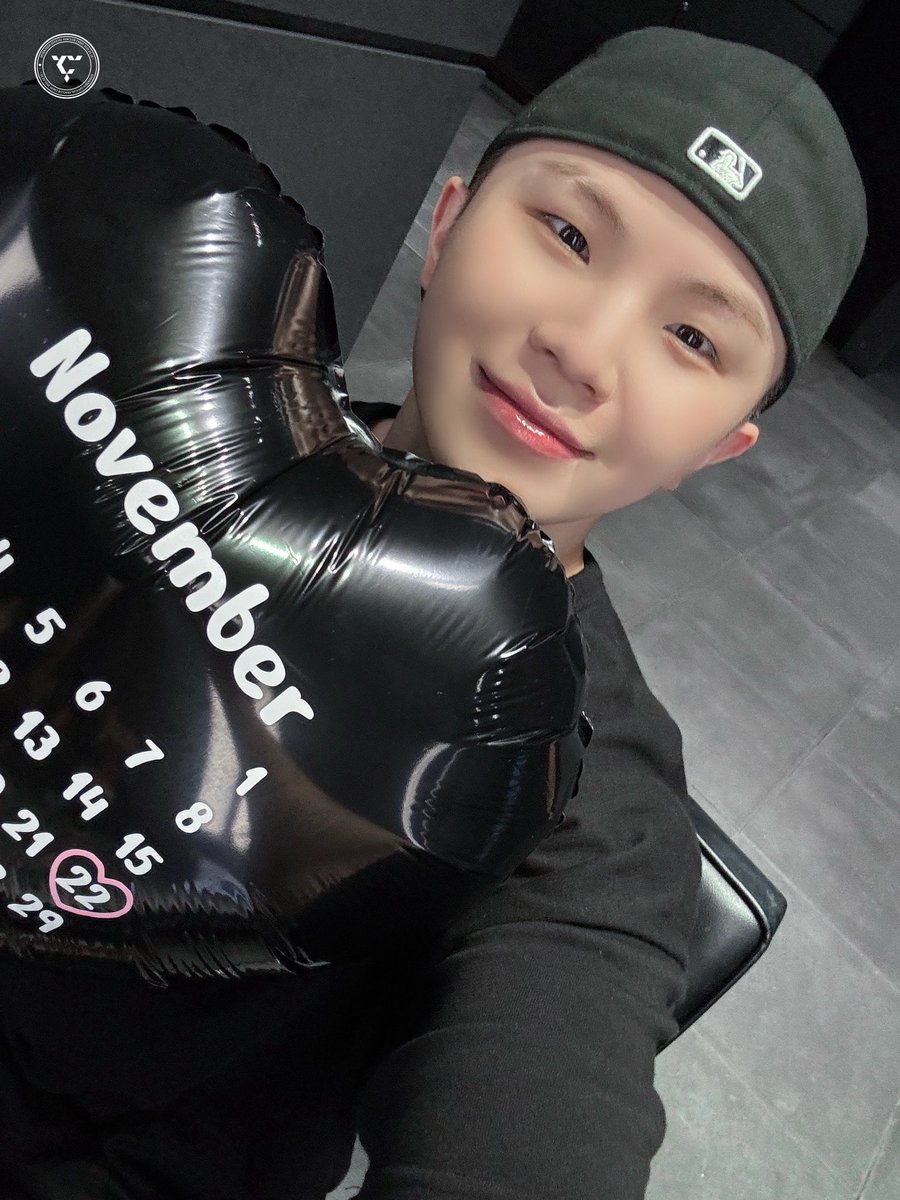 HAPPY BIRTHDAY WOOZI 💎🍑