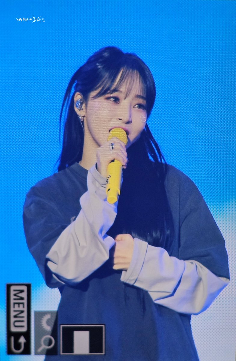 MoonLight921222's tweet photo. 251122 MUSEUM : village of eternal glow 프리뷰
🛫
#마마무 #MAMAMOO #MOONBYUL #문별 https://t.co/aIxBllc0IU
