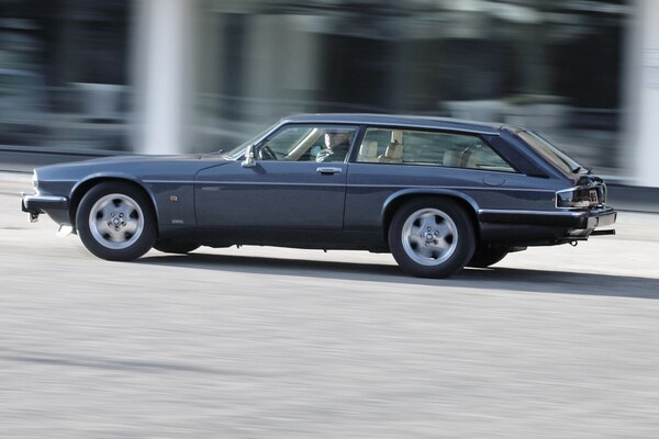 AutoWeek's tweet image. De Jaguar XJS Lynx Eventer bewijst hoe vaak kruisbestuiving tussen coupé en stationwagon tot schitterende auto&apos;s leidt autoweek.nl/autotests/arti…