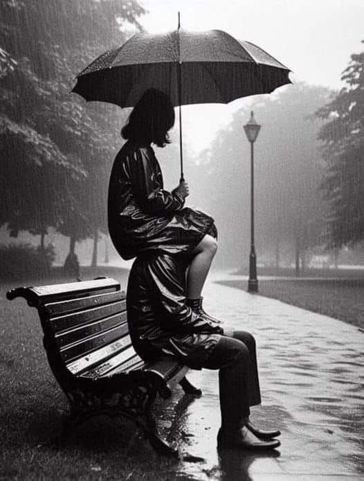 حين تعلم قيمة ذاتك 
لن تسير علي درب مزدحم 👌