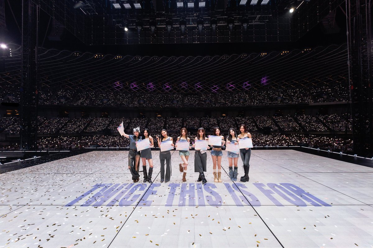 JYPETWICE's tweet image. TWICE &amp;lt;THIS IS FOR&amp;gt; WORLD TOUR IN  KAOHSIUNG - Day 1

Felt special performing in TZUYU’s home tonight 💞 See you tomorrow, Kaohsiung ONCE! 🍓

#TWICE #트와이스 #THISISFOR
#TWICE_THISISFOR_WORLD_TOUR
#TWICE_THISISFOR_WORLD_TOUR_IN_KAOHSIUNG