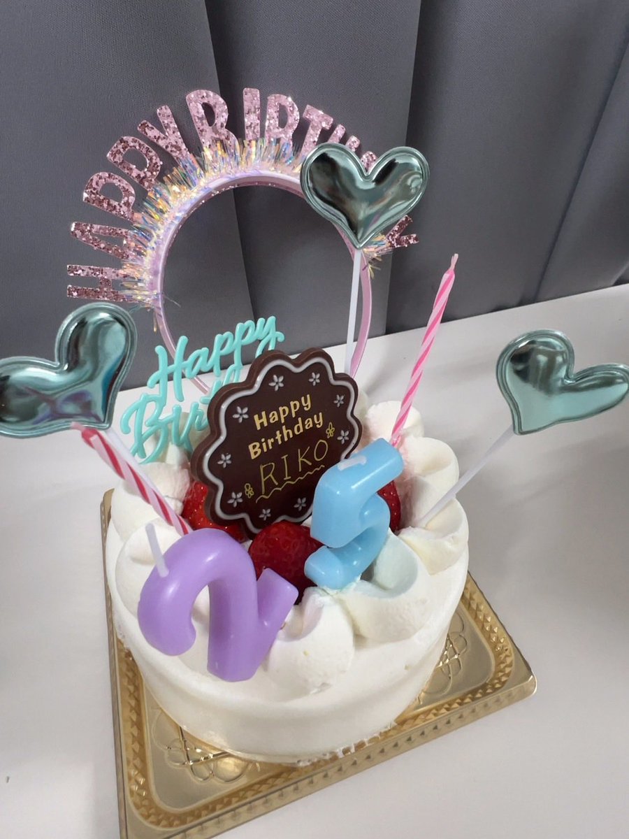 rico_sugahara's tweet image. スタンドフラワーやバースデーケーキ、バルーン等、会場を彩ってくれるものも本当にキレイで可愛くてステキでした💐🎂🎈
ご用意してくださった皆様 本当にありがとうございました🫶✨
#生誕祭
#Birthday
#バースデーイベント