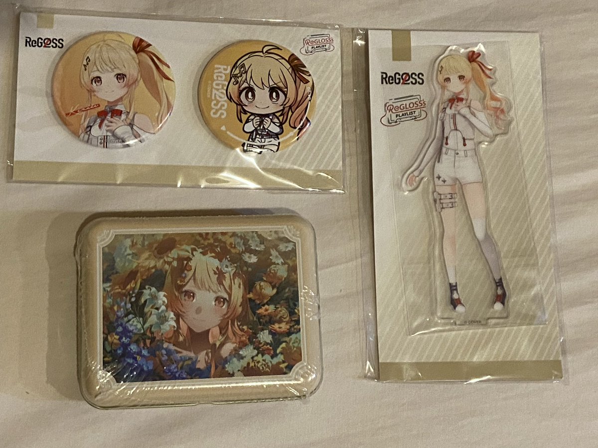 A08779218's tweet image. 海を渡って心斎橋のHMVへ行きました〜

みんな可愛すぎ〜✨

展示室がほぼ貸切状態でゆっくり見れたし、欲しいグッズ買えて大満足！

#ReGLOSS