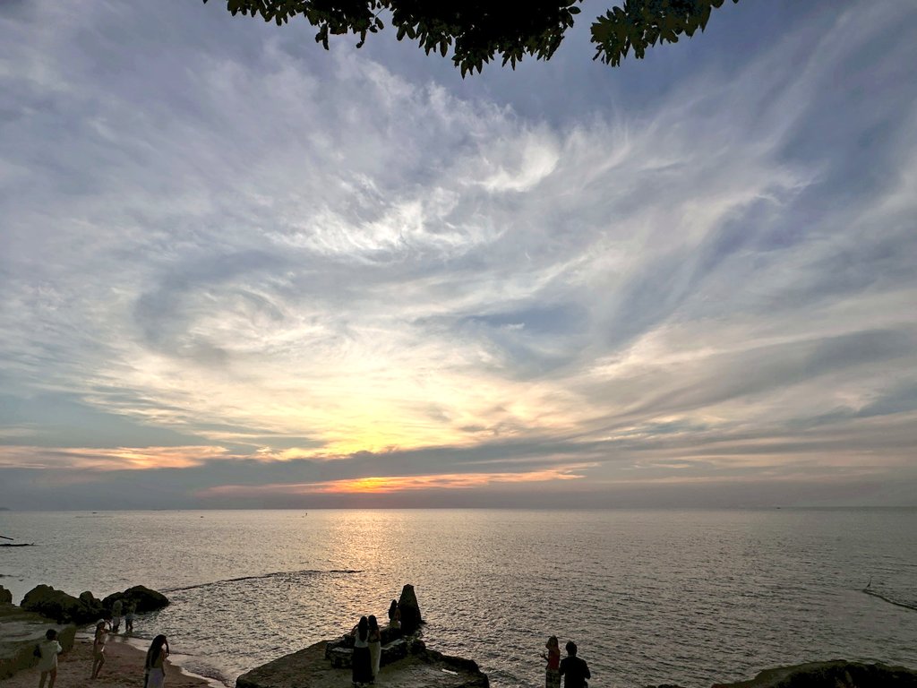 bar0niii's tweet image. 🌴   ⛅    🍰   🌊

#HiddenLab