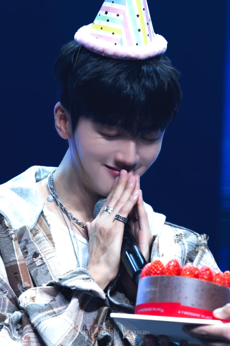 ᴄʟᴏᴜᴅʏ ᴀɢɪᴛᴘᴜɴᴋᴛ tweet media