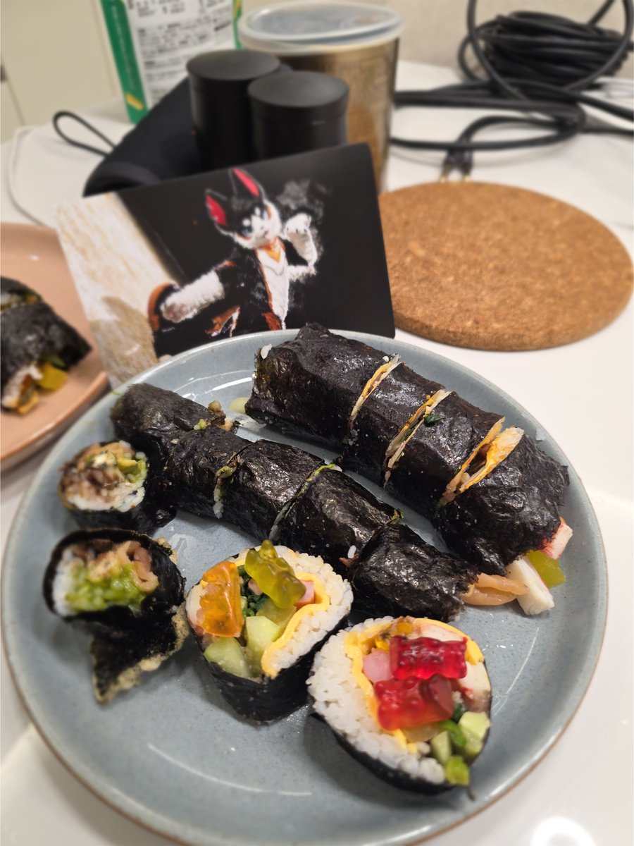 DrMad_vtuber's tweet image. 쉴드 벌칙 김밥