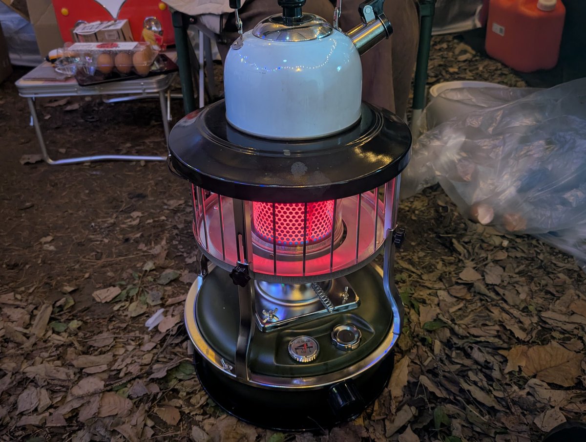 今季からストーブ導入〜(笑)