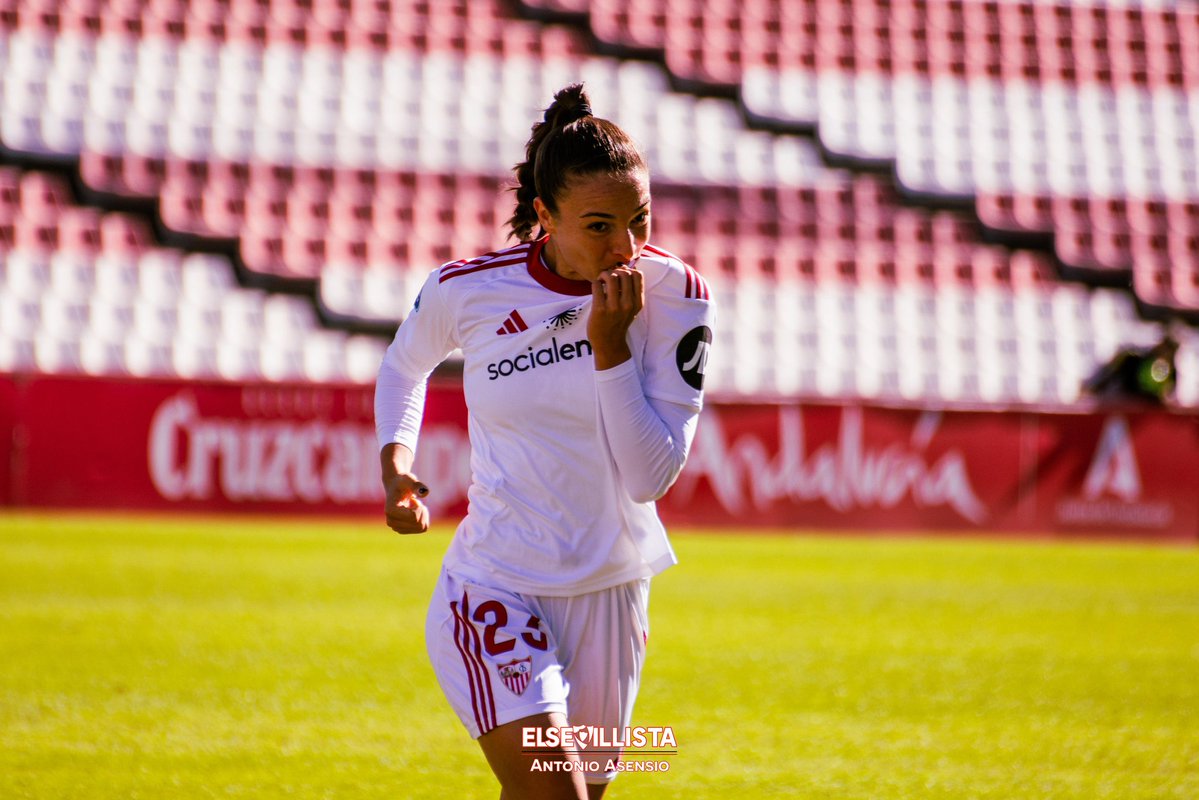elsevillistacom's tweet image. 🔎 Inma Gabarro abre el tarro de las esencias ante el Deportivo Abanca (incluye vídeos)

#️⃣ #TDSDeporte #SevillaFCFem #SevillaFC #LigaFMoeve #SevillaFCDéporAbanca 

✍🏼 @Pasion_SFC_
📷 Antonio Asensio

🔗 elsevillista.es/2025/11/inma-g…