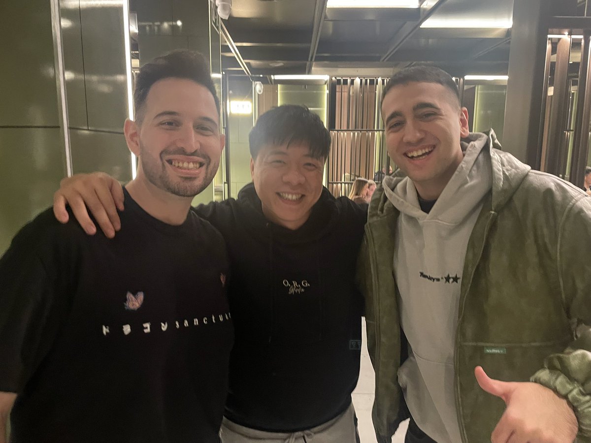 andaluchino's tweet image. Cenando con unos grandes 🍣

@ulisesprieto @sendohCS