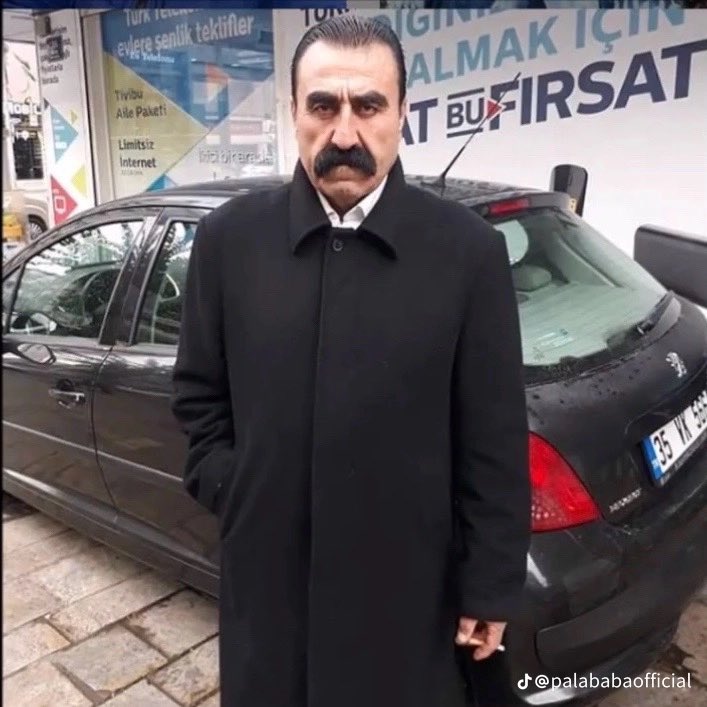 MantourneySauce's tweet image. Suit v.s suiter