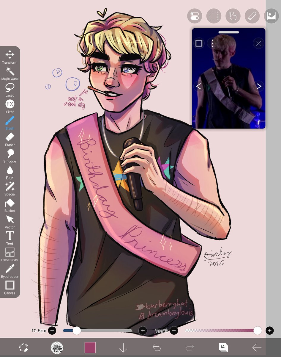 burberryhat's tweet image. 👑👑 @awsten