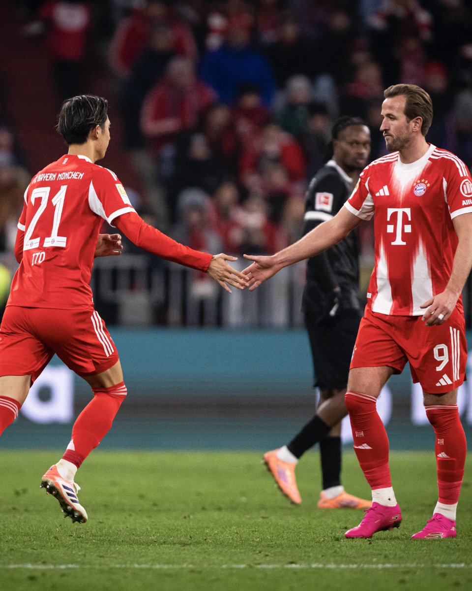 𝗠𝗶𝗻𝘂𝘁𝗲 𝟴𝟯: Returns after 238 days out. 

𝗠𝗶𝗻𝘂𝘁𝗲 𝟴𝟰: Assists the goal for Michael Olise. 

Great to have you back Hiroki! 👏